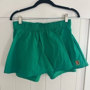 Women’s Green Nike Heritage Skirt Small